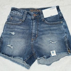 Hi-rise shortie shorts